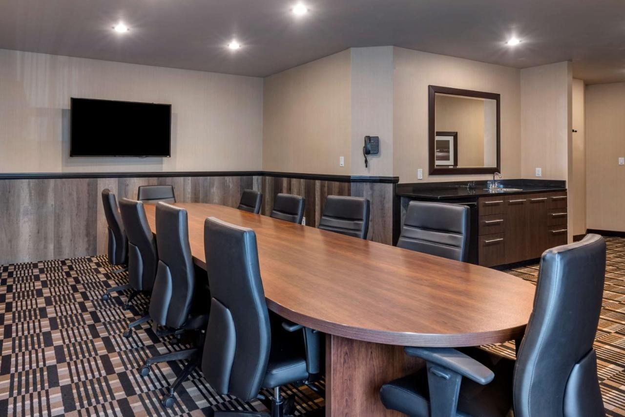 Best Western Plus Bridgewater Hotel & Convention Centre Extérieur photo