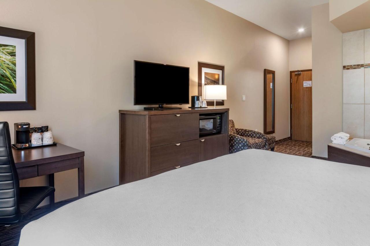 Best Western Plus Bridgewater Hotel & Convention Centre Extérieur photo